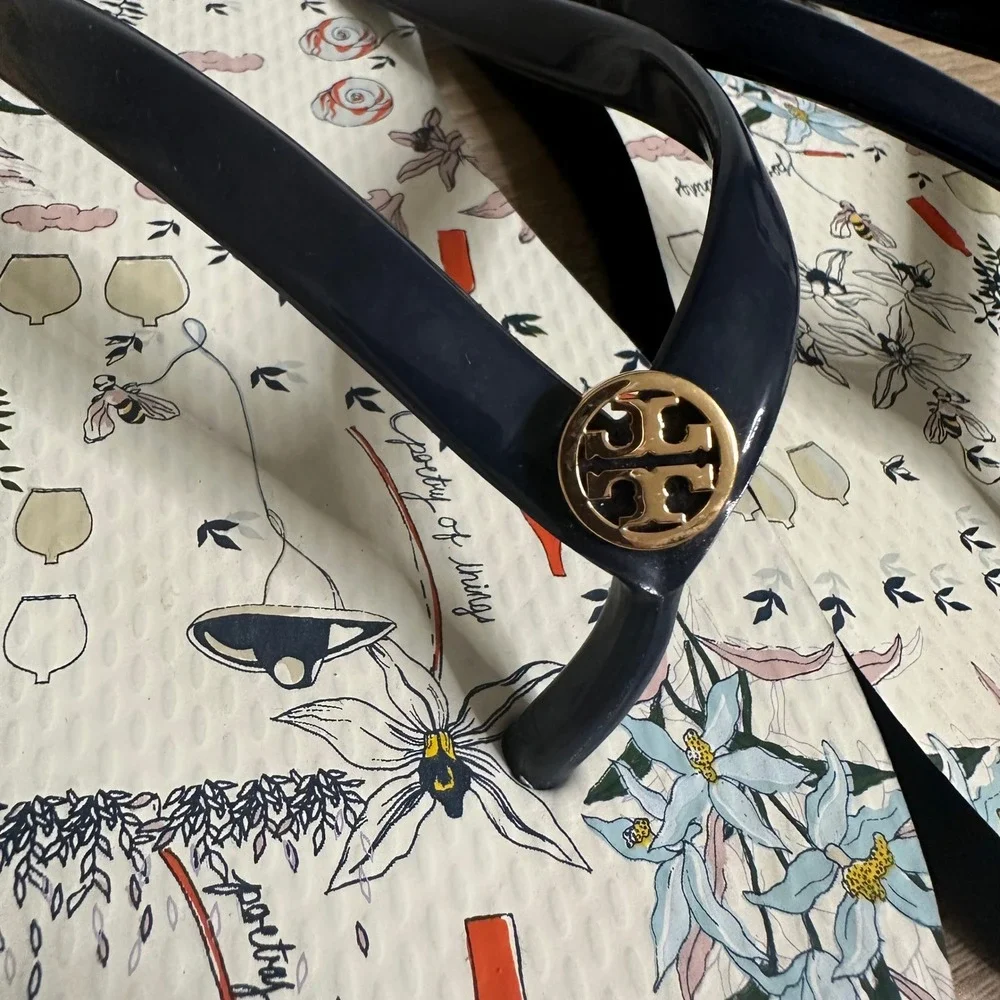 Tory Burch Flip Flops Women US 9 Poetry of Things Floral Logo Thong Sandals NWOT